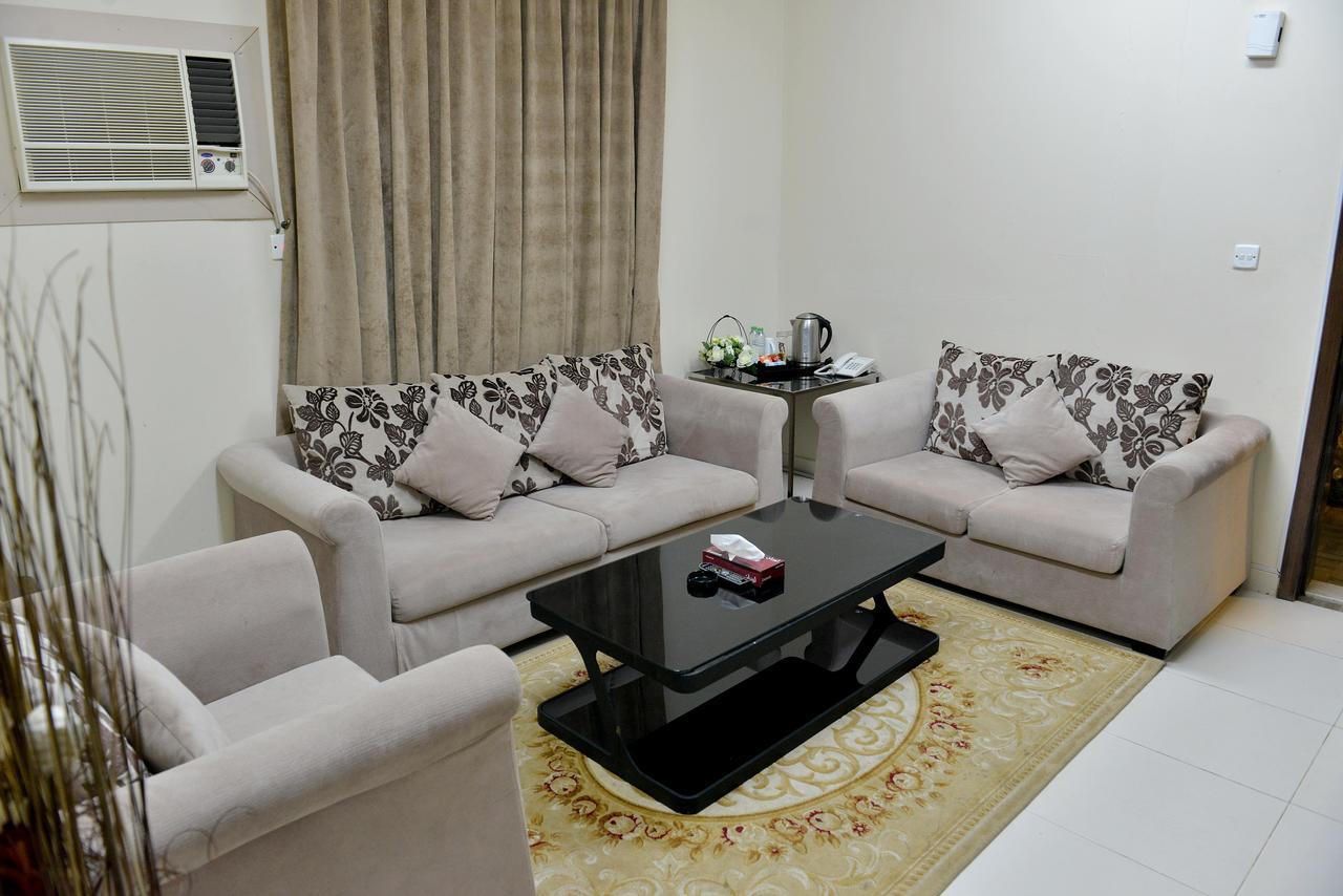Al Mawasem Al Arbaa Aparthotel Jubail Экстерьер фото